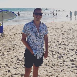 Meet your Posher, Carlos